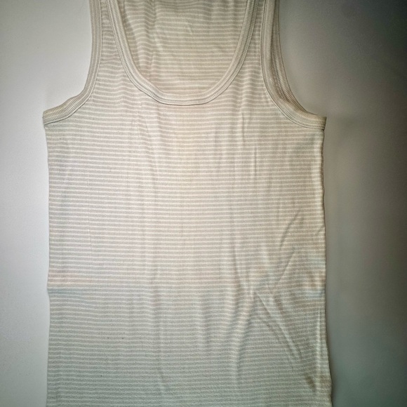 4-Pack Gap Ribbed Tank Tops - Picture 12 of 16